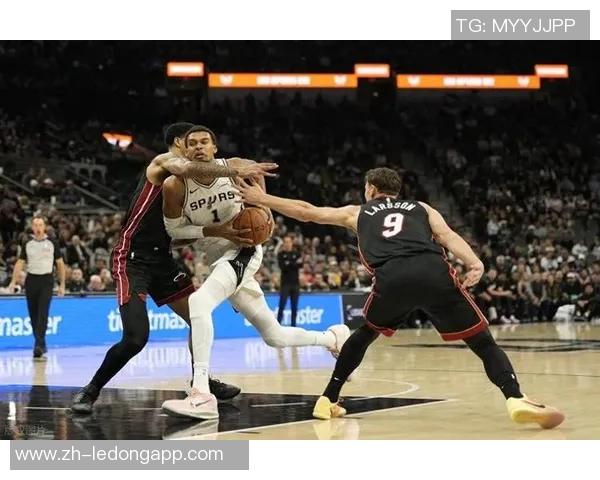 杰伦布朗单节15分创赛季新高米切尔东契奇等紧随其后